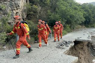 晴雨表！本赛季马克西投进5+三分时 76人7胜1负